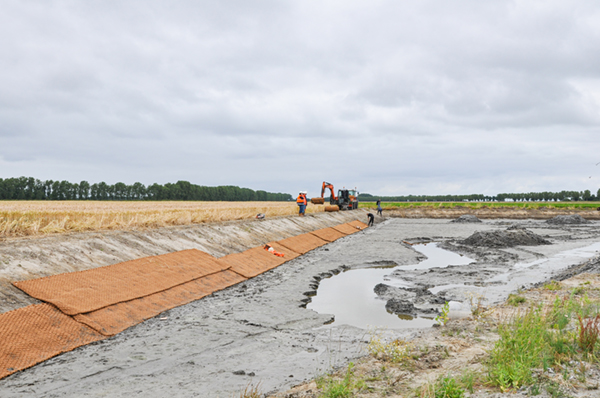 Ecomat K400 natuurlijke erosiebescherming proef in Zeeland Waterschap Deltastromen