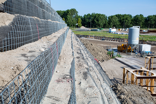 Gewapende grondconstructies Blankenburgverbinding A15 en A20