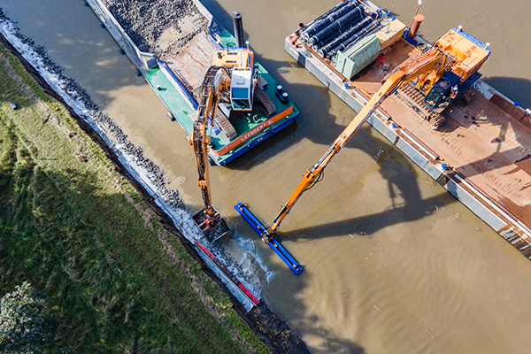 Natuurvriendelijke opwaardering Twentekanalen maatwerkoplossing geotextiel en folie