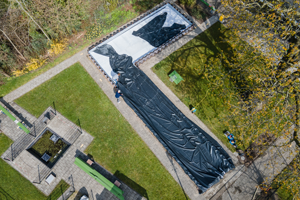 Joosten Kunststoffen sponsort EPS en vijverfolie voor vijver Baggermuseum Sliedrecht